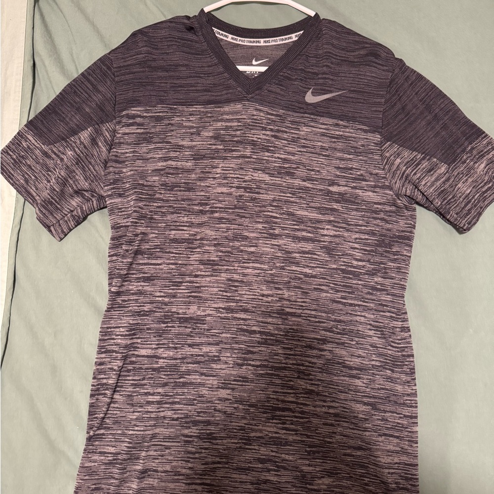 Nike Pro Combat V-Neck shirt men's large
